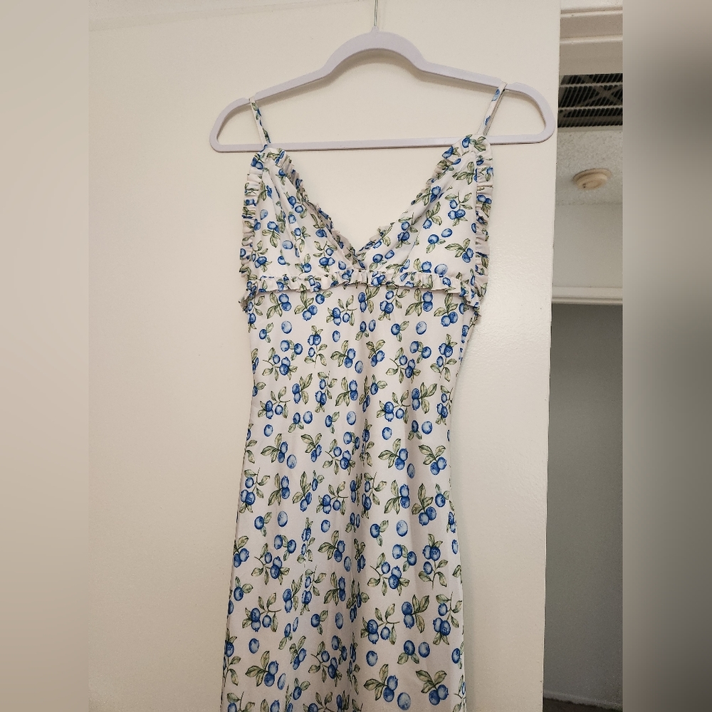 Song of style - Essie midi dress - Picture 6 of 11